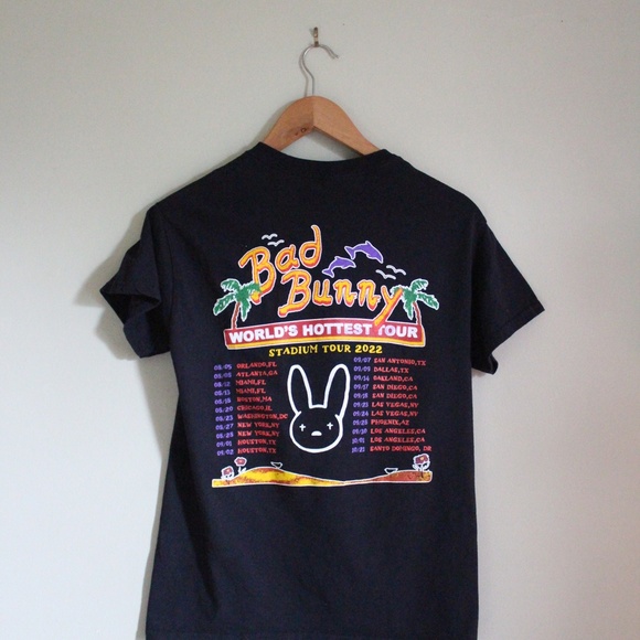 Bad Bunny T-Shirt - Picture 2 of 4